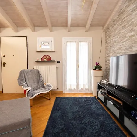 Il Rifugio Di Sally Apartment *