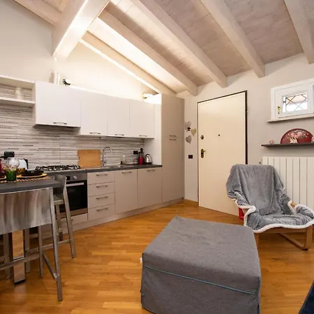 Il Rifugio Di Sally Apartment Desenzano del Garda
