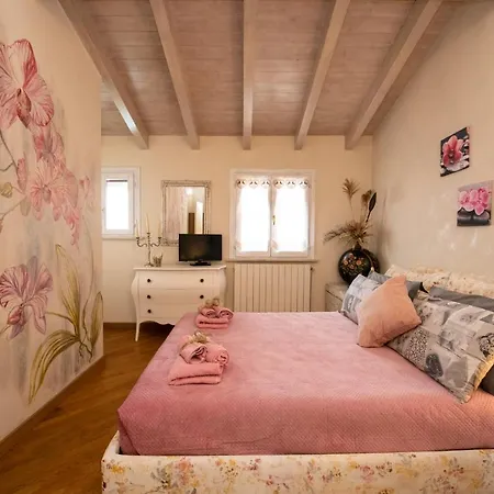 Il Rifugio Di Sally Apartment *