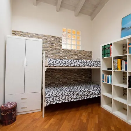Il Rifugio Di Sally Apartment Desenzano del Garda